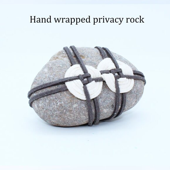 "Infinity " Zen stone. Meditation rock. Hand wrapped river rock zen decor - Picture 3 of 6
